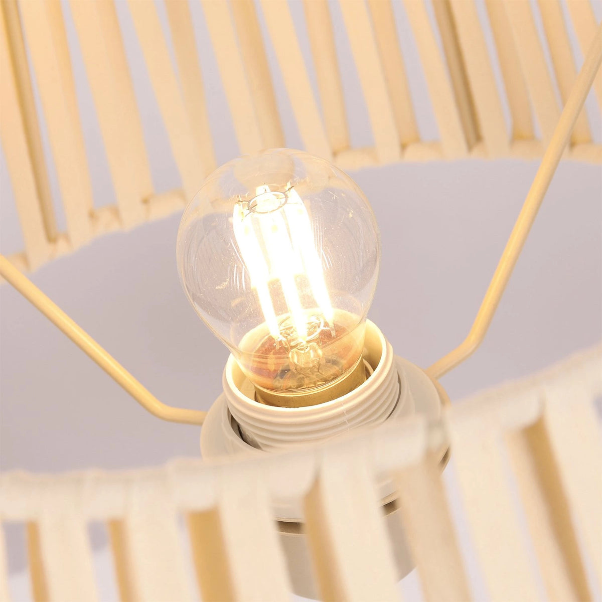 Lampe de table en fil de coton - Design compact